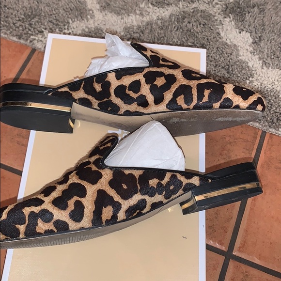 EUC‼️ Michael Kors Natasha leopard calf hair slide - Picture 3 of 5